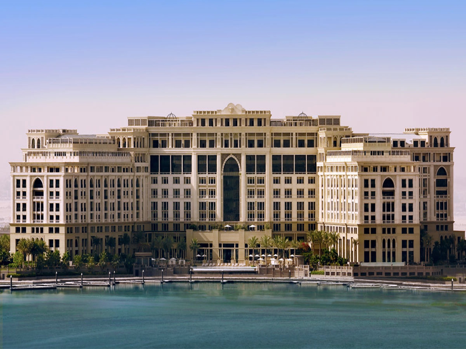 Palazzo Versace Dubai Accepts Cryptocurrency Payments